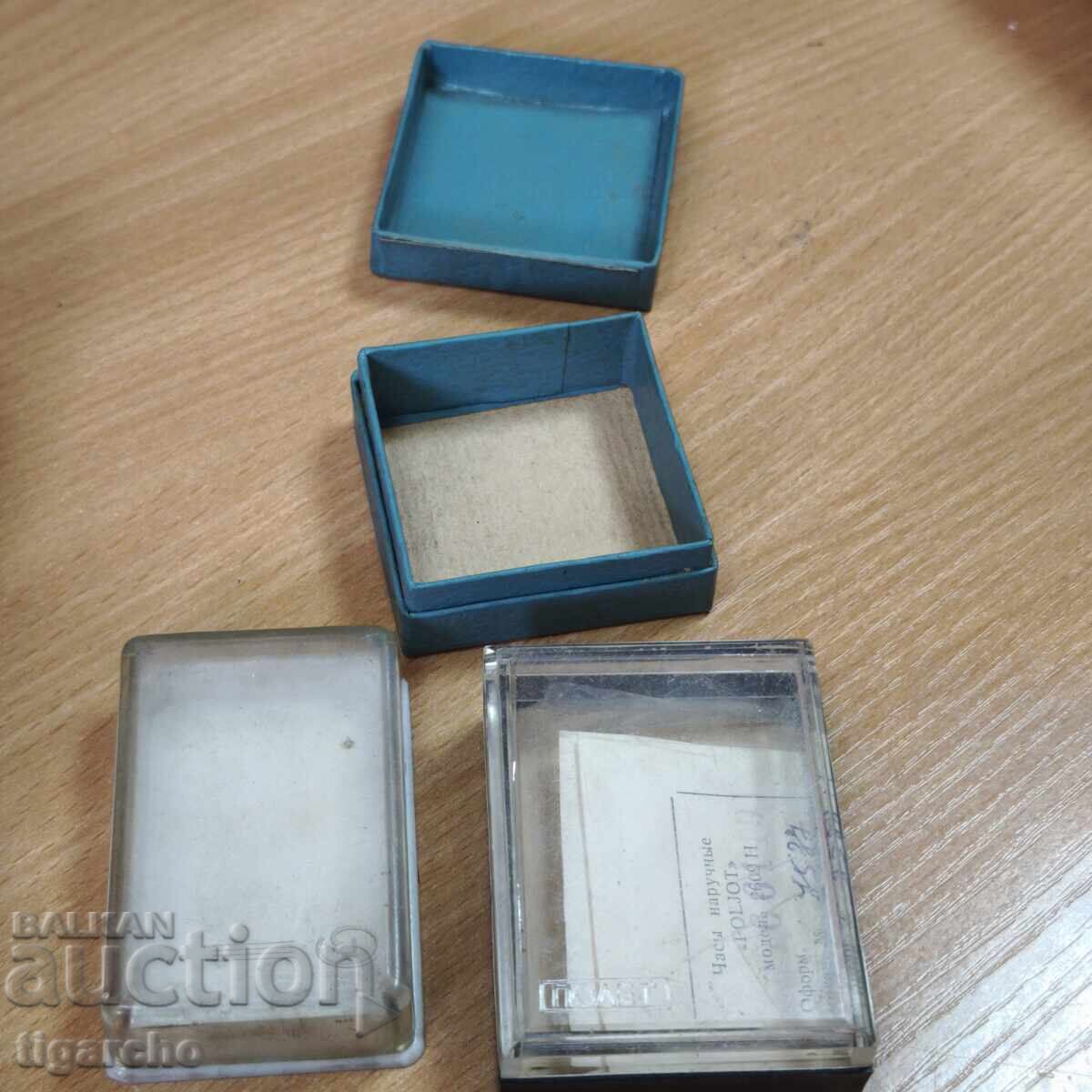 Licitație Cutii pentru ceasuri rusești