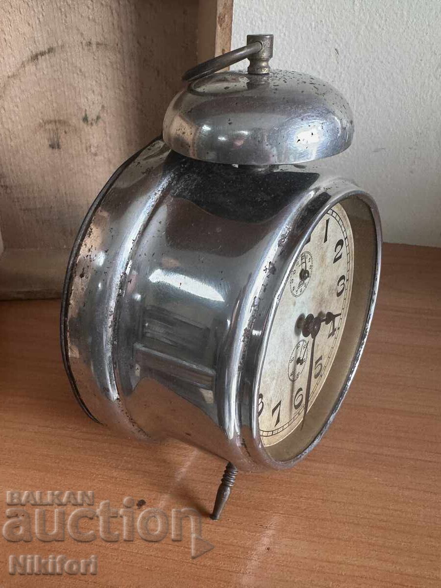 Доставка на Стар Будилник HALLER с Кутия Доставка на Стар Будилник HALLER с Кутия