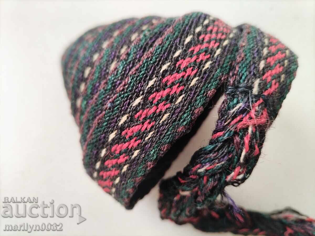 Старо ръчно тъкано коланче 2.50 метра пояс колан носия с цена 95.00 лв. | € 48.57 Старо ръчно тъкано коланче 2.50 метра пояс колан носия с цена 95.00 лв. | € 48.57