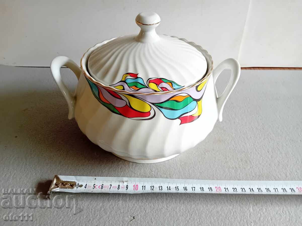STAR PORCELAIN SOUP TUREEN