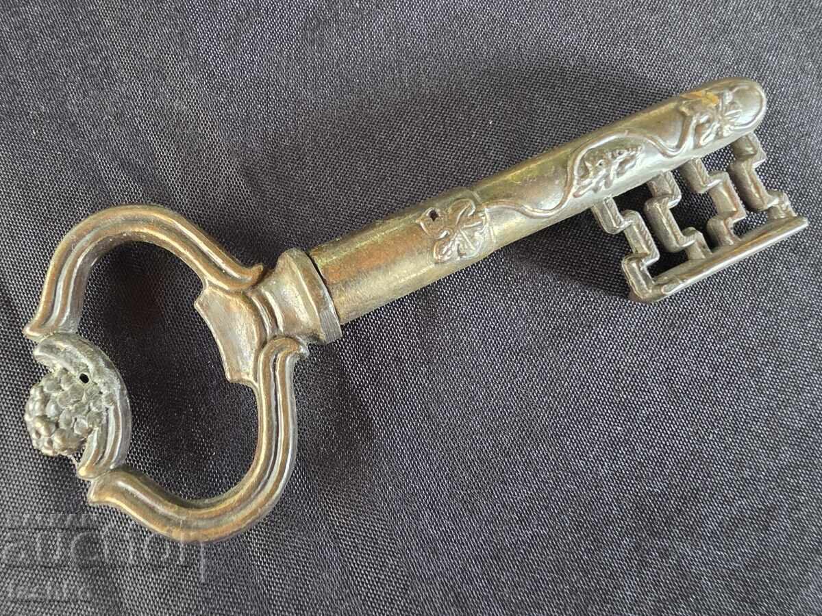 Old corkscrew for wine