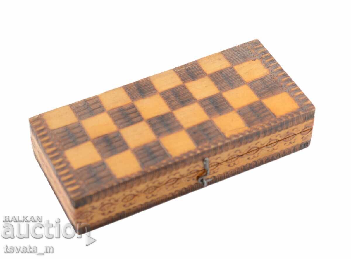Small portable wooden chess set 17 x 17 cm - 5
