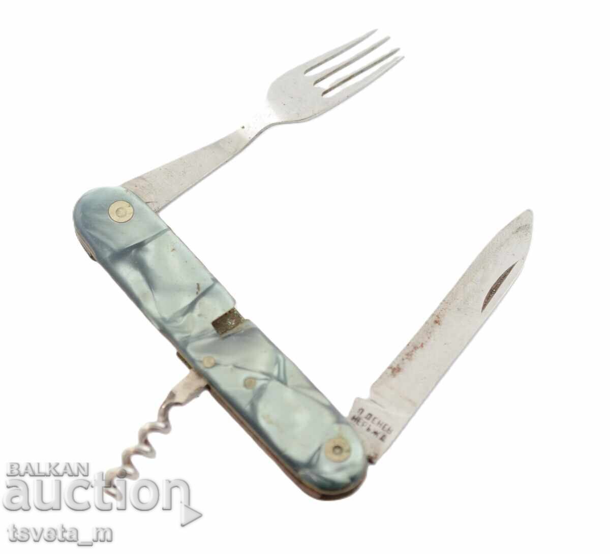 Auction A pocket knife Auction A pocket knife