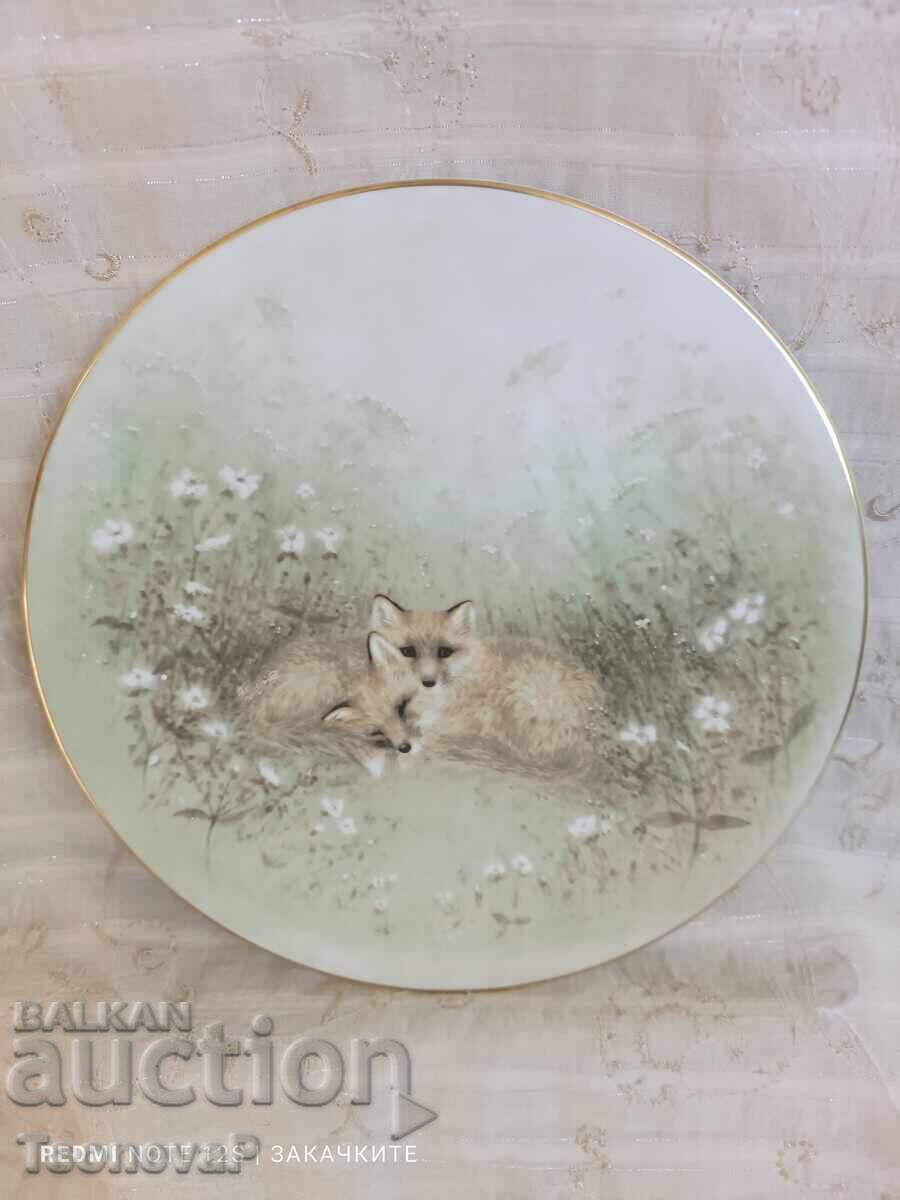 Διακοσμητικό πορσελάνινο πιάτο