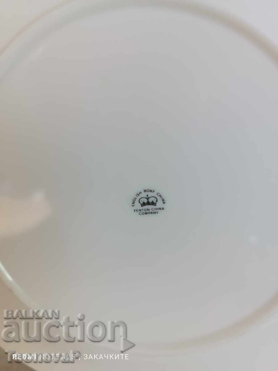 Delivery of English decorative porcelain plate by Fenton China