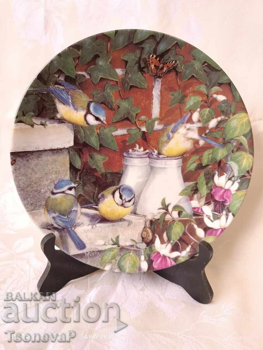 Αγγλικό διακοσμητικό πορσελάνινο πιάτο COALPORT Αγγλικό διακοσμητικό πορσελάνινο πιάτο COALPORT