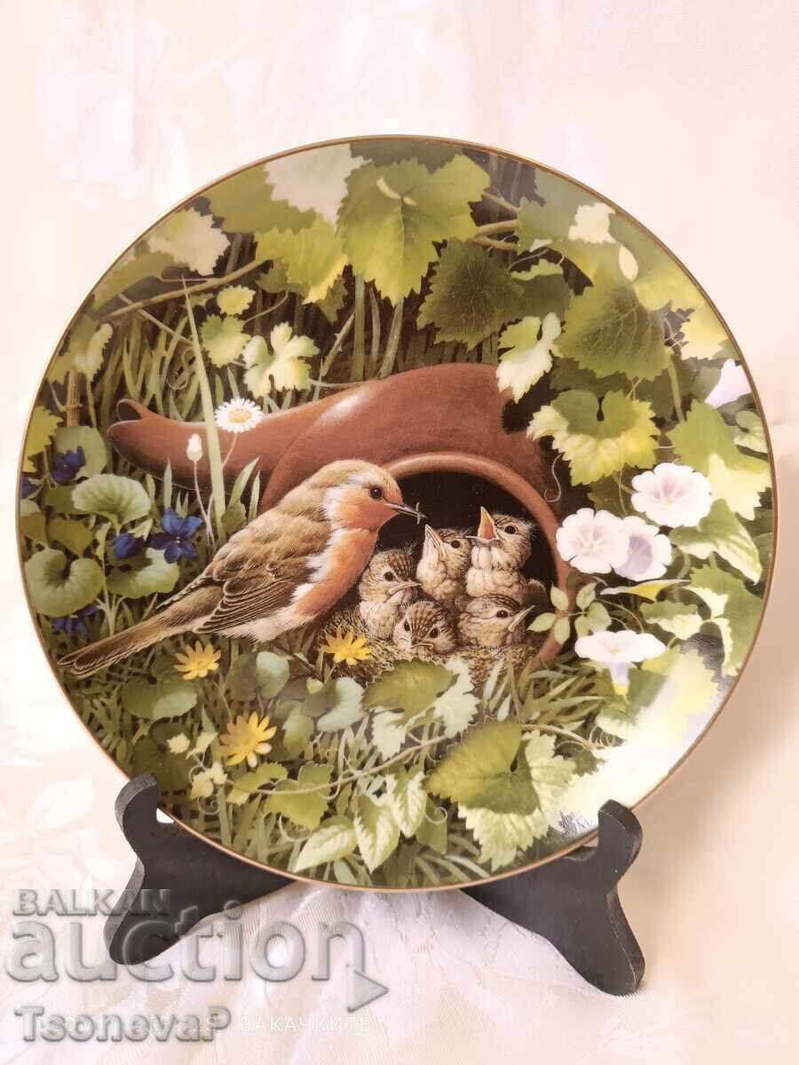 Αγγλική διακοσμητική πορσελάνινη πιατέλα