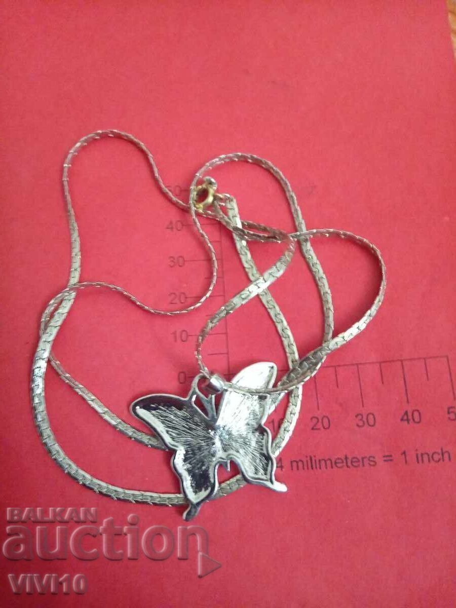 Αρχαίο κολιέ με σμάλτο με τιμή 40.00 BGN | € 20.45 Αρχαίο κολιέ με σμάλτο με τιμή 40.00 BGN | € 20.45