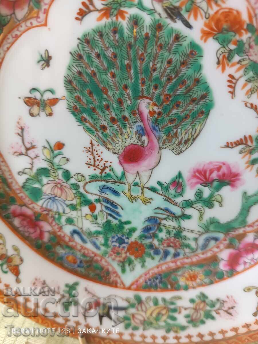 Аукцион Декоративна порцеланова чиния с пружина за окачване