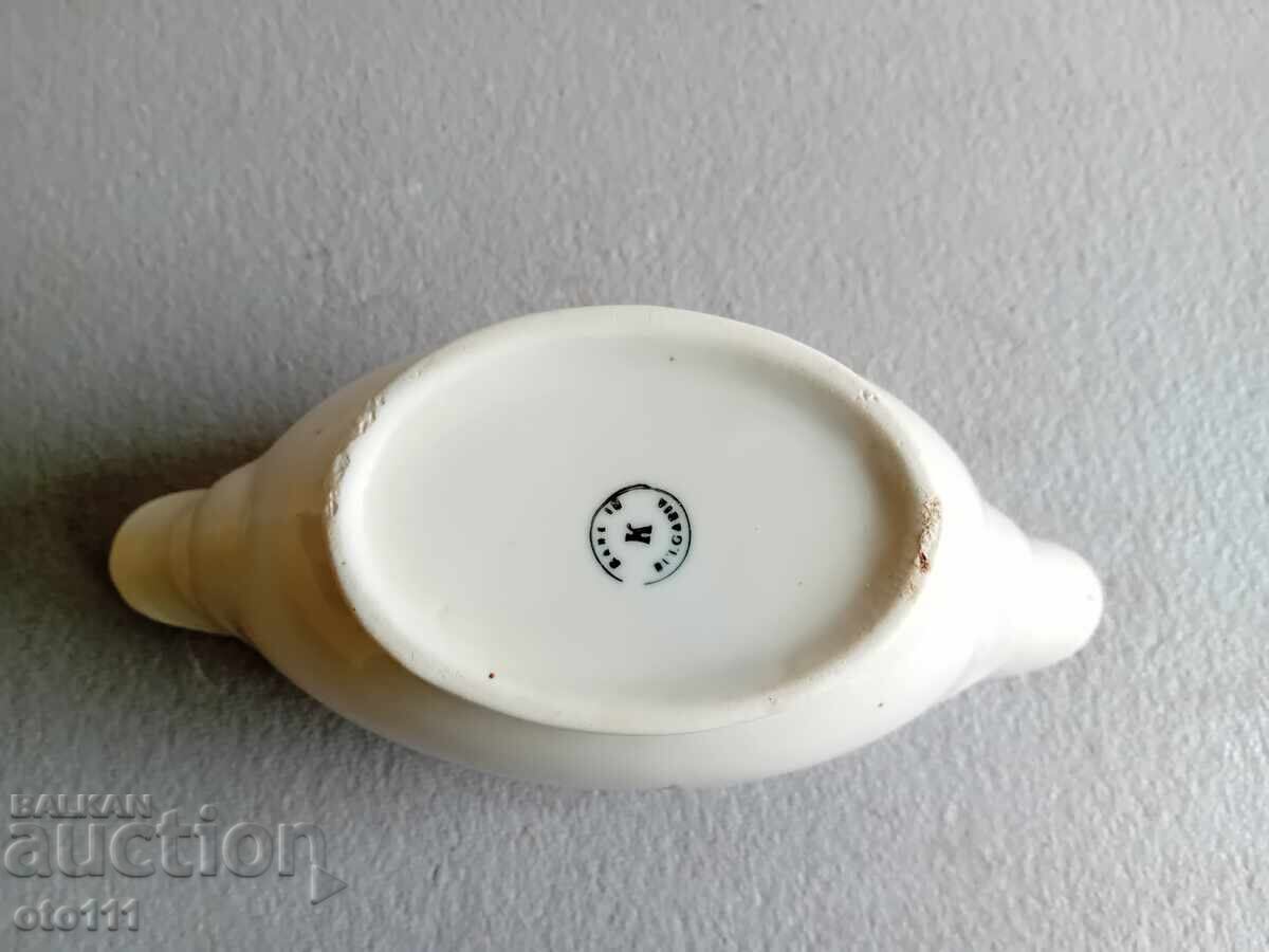 Доставка на СТАРА ПОРЦЕЛАНОВА СОСИЕРА Доставка на СТАРА ПОРЦЕЛАНОВА СОСИЕРА