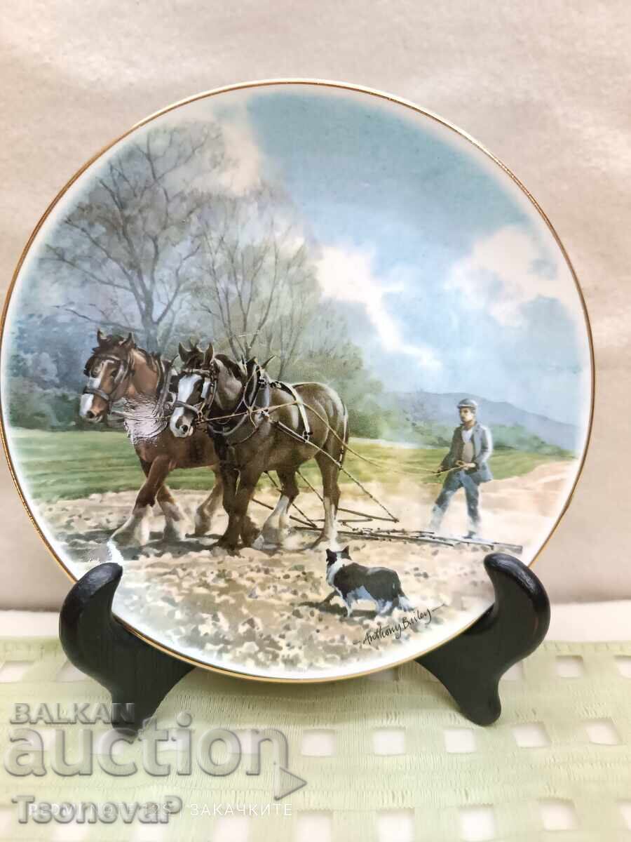 Αγγλική διακοσμητική πορσελάνινη πιατέλα