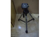 Trepied foto, nou-nouț