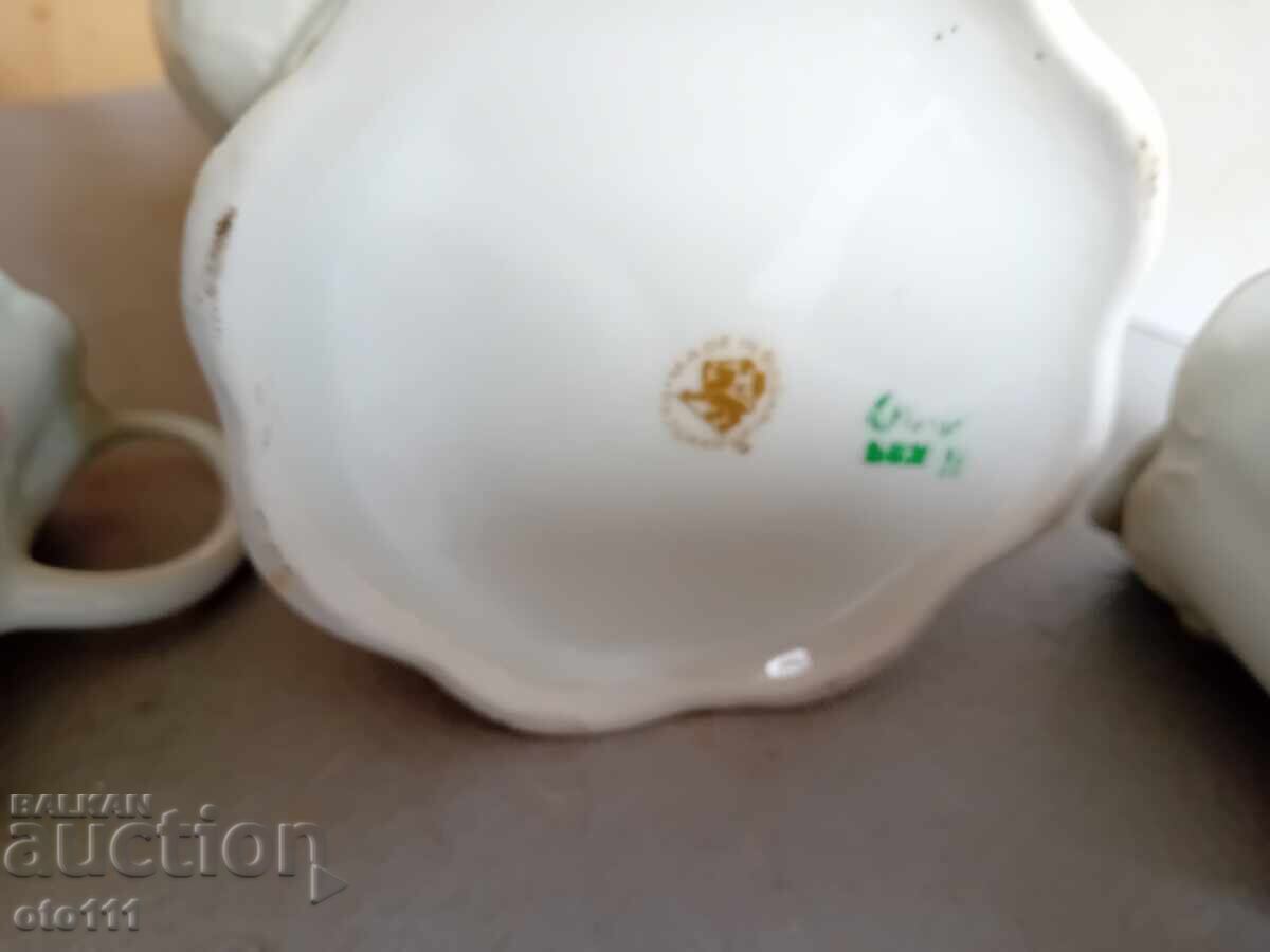 OLD PORCELAIN SET - 5