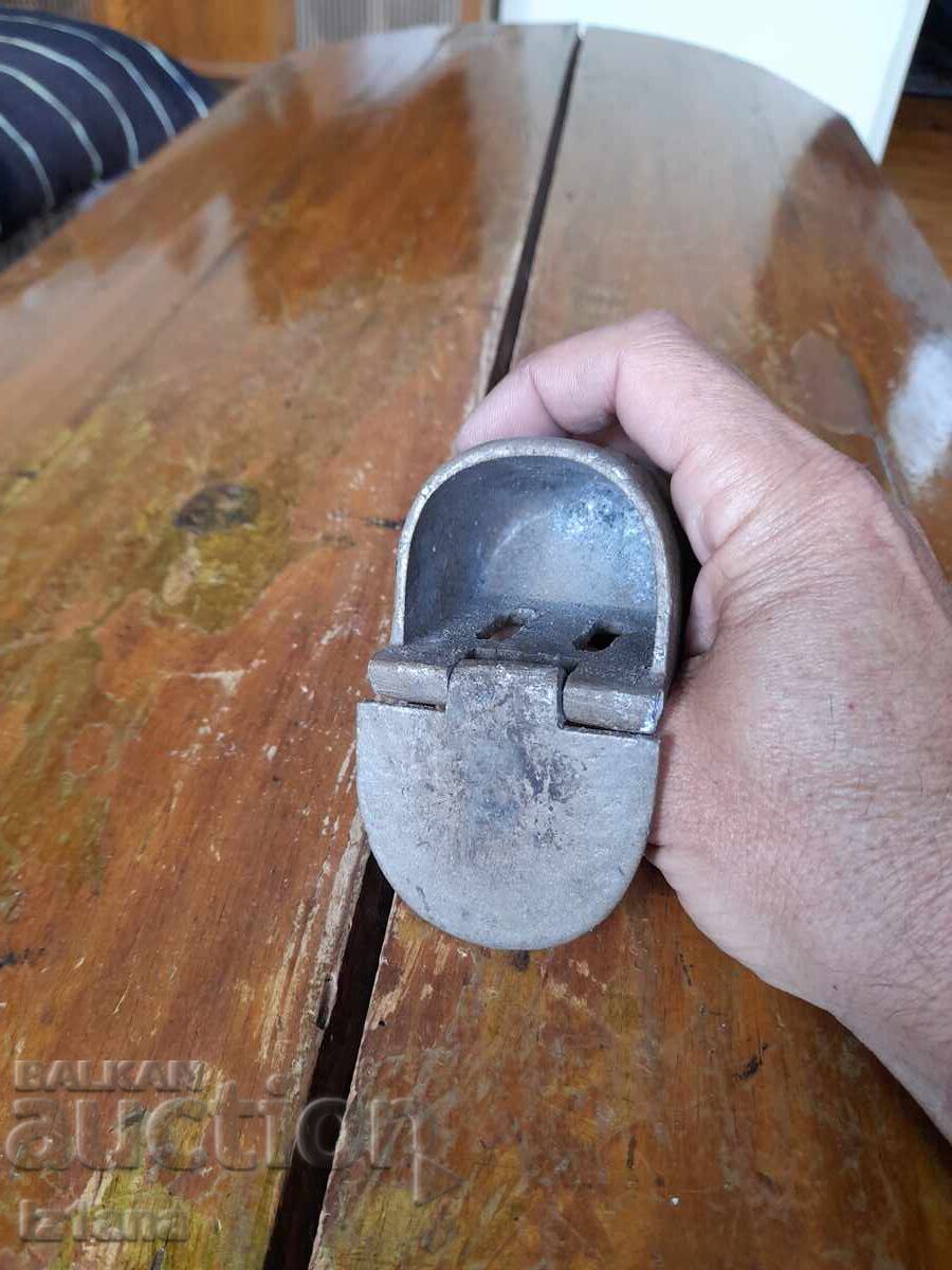 Παλαιό τασάκι ΒΔΣ - 7 Παλαιό τασάκι ΒΔΣ - 7