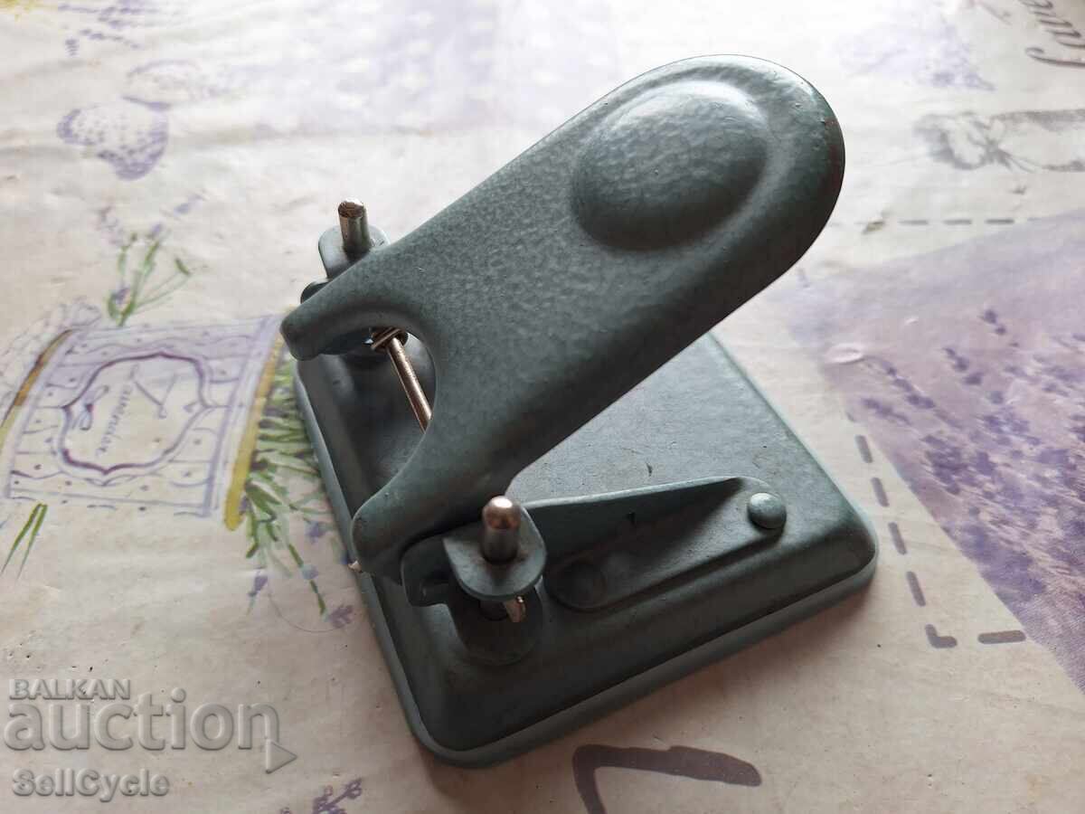 ✅ PAPER PUNCH - APK MARITSA - KOSTENTS