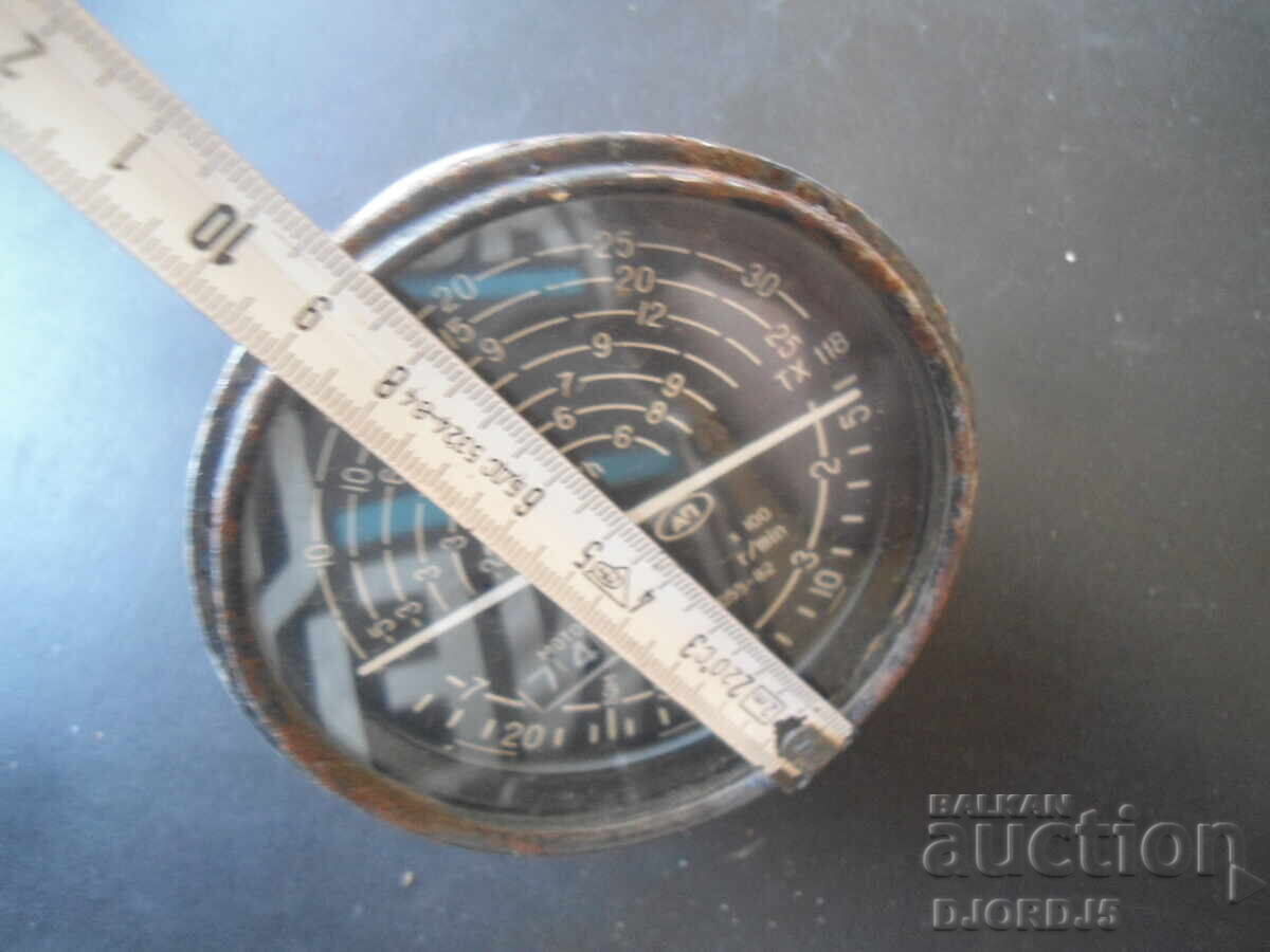 Delivery of Old Russian Car Measuring Instrument Delivery of Old Russian Car Measuring Instrument