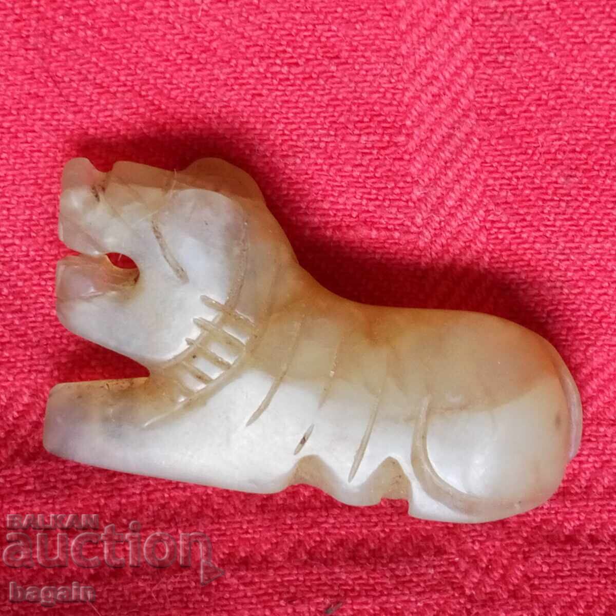 Αρχαίο κινέζικο φυλαχτό από νεφρίτη