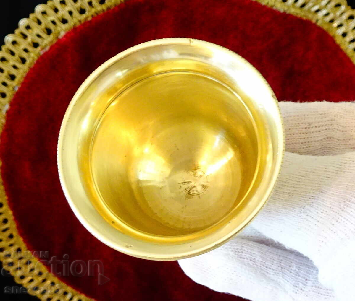 Cană masivă din bronz, mojar de farmacie cu preț 19.00 BGN | € 9.71