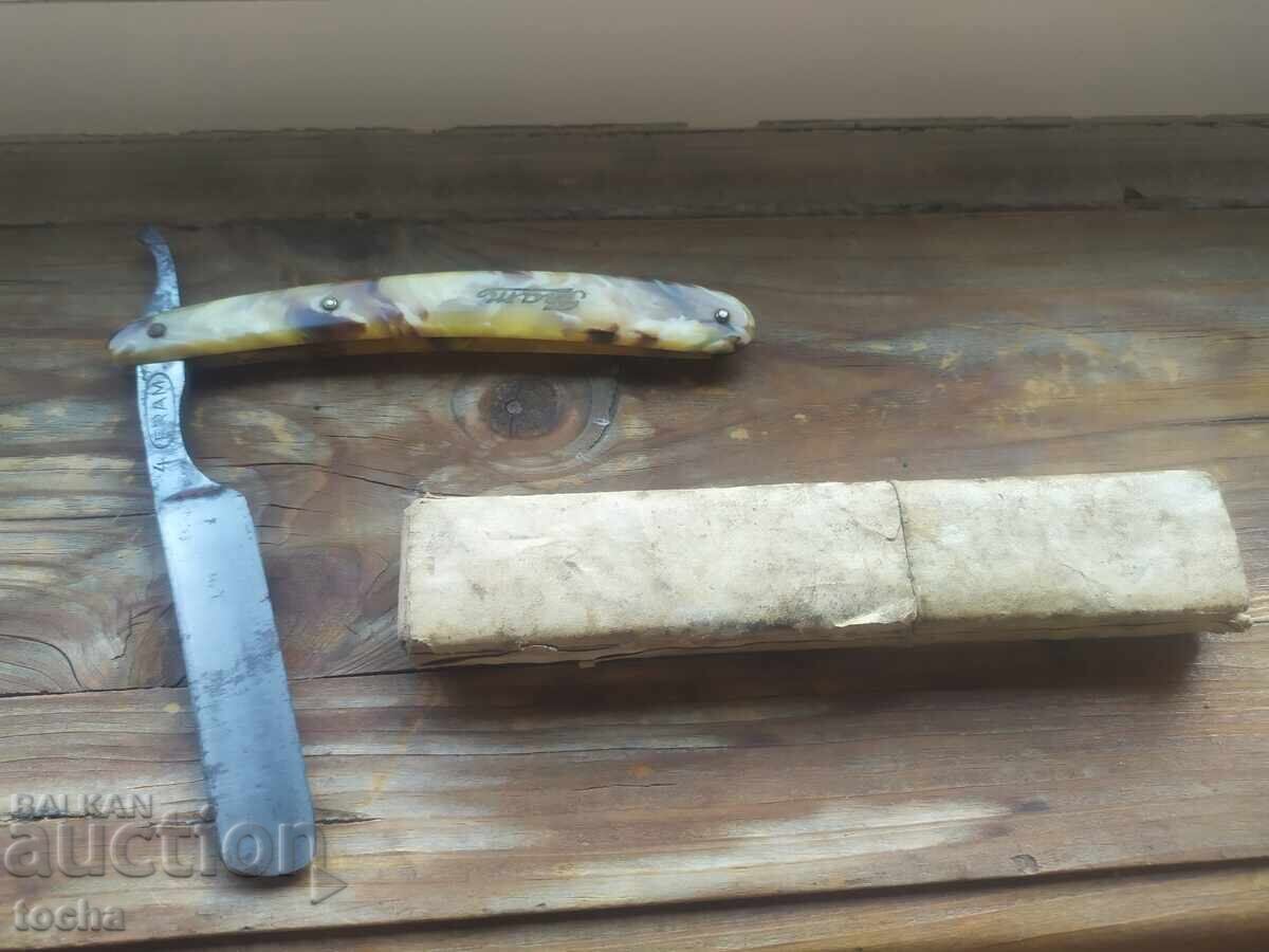 Old Solingen razor, for collection, well-preserved with price 89.80 BGN | € 45.91