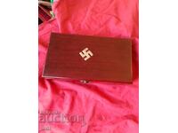 Τρίτο Ράιχ φανταστικό ξύλινο κουτί