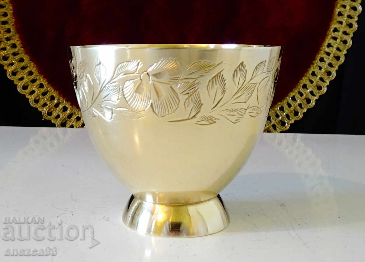 Бронзова чаша за уиски,гравирана. с цена 26.00 лв. | € 13.29