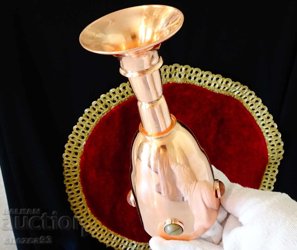 Delivery of Royal honey pitcher, copper wine glass, stones