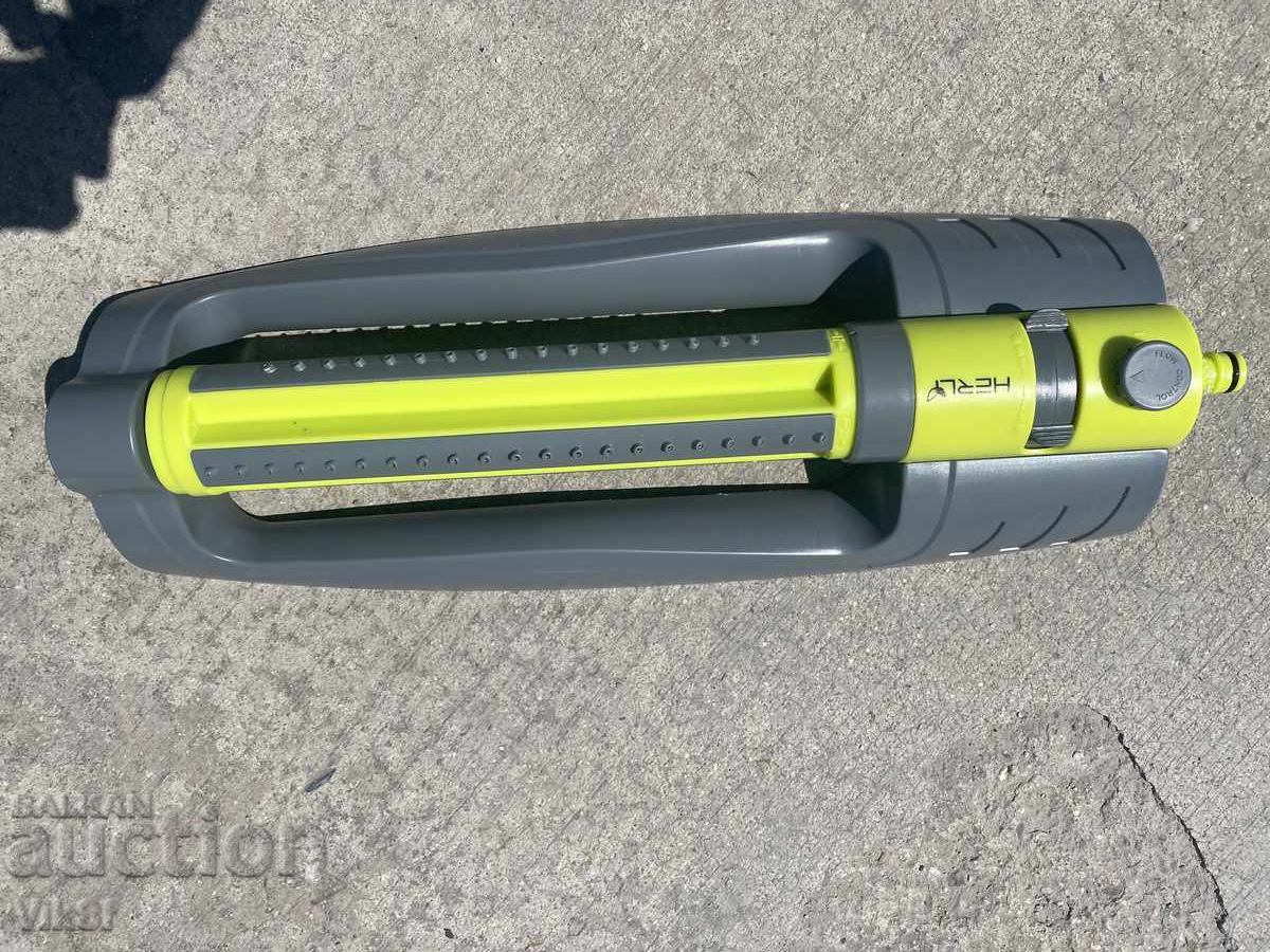 HERLY-PRO 4-in-1 Oscillating Sprinkler with 9-13-17-21 Jets HERLY-PRO 4-in-1 Oscillating Sprinkler with 9-13-17-21 Jets