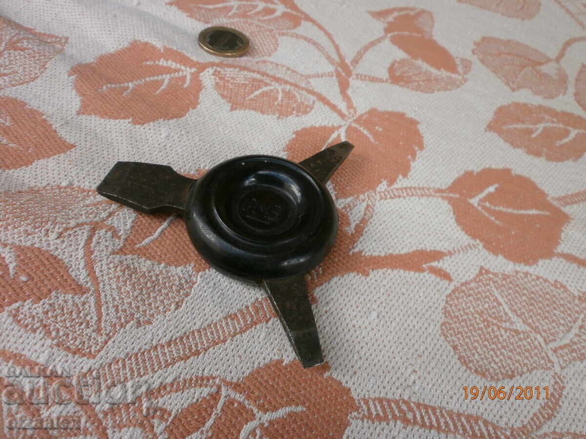 Licitație Un instrument vechi