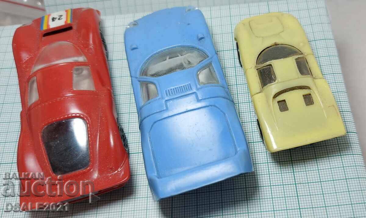 Delivery of Aesthetic of Porsche, Ferrari, Samurai, toy car 3pcs. ds1374