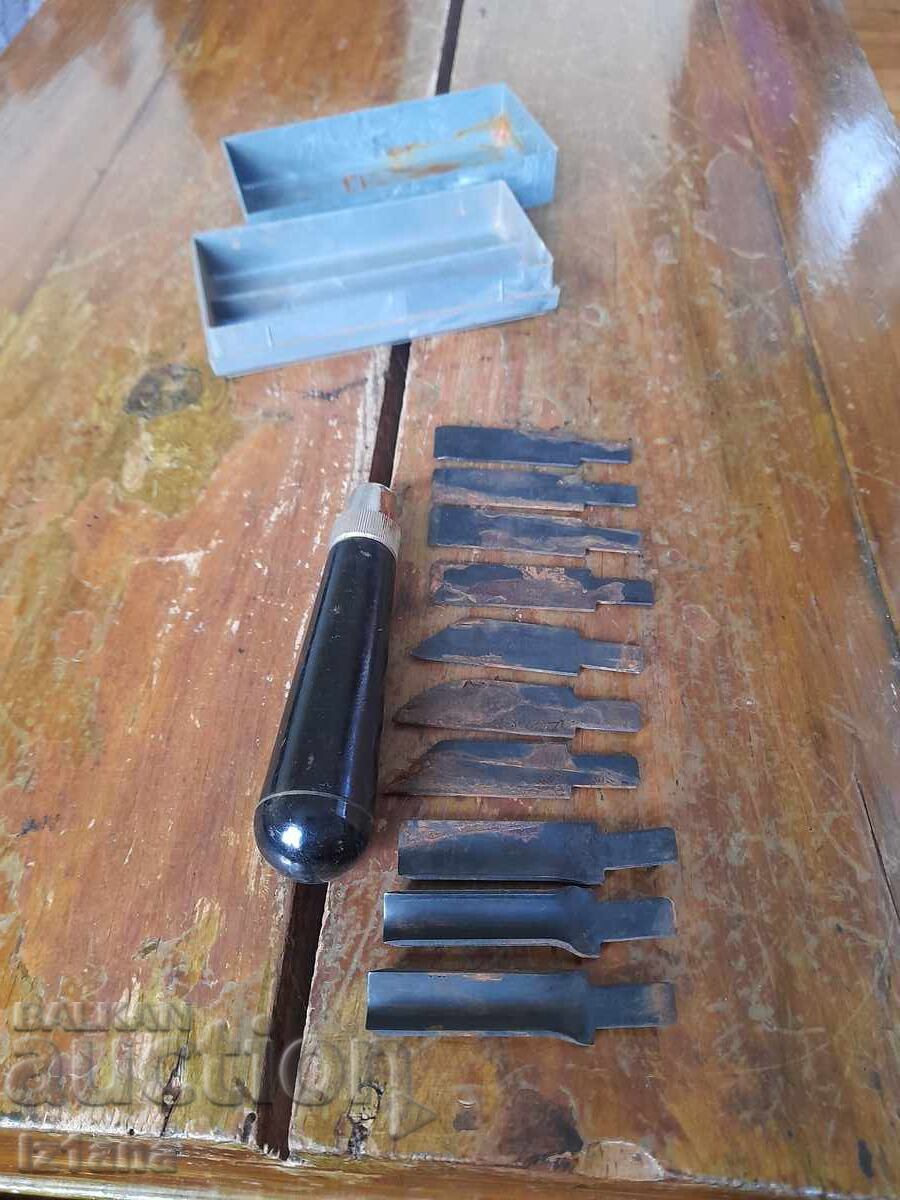 Δημοπρασία Παλιά σκαρπέλα για ξυλογλυπτική Δημοπρασία Παλιά σκαρπέλα για ξυλογλυπτική