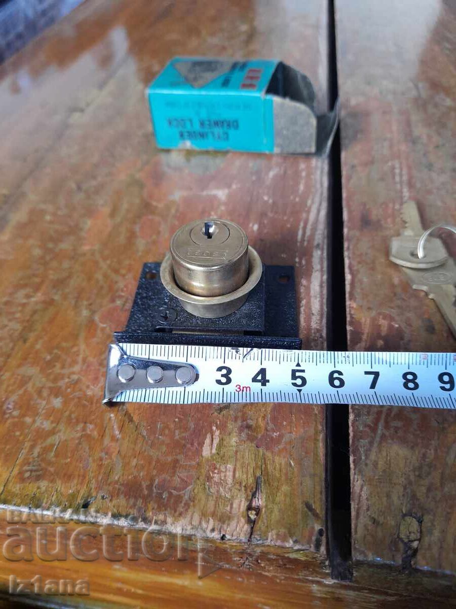 Lacăt vechi, lacăt - 6 Lacăt vechi, lacăt - 6