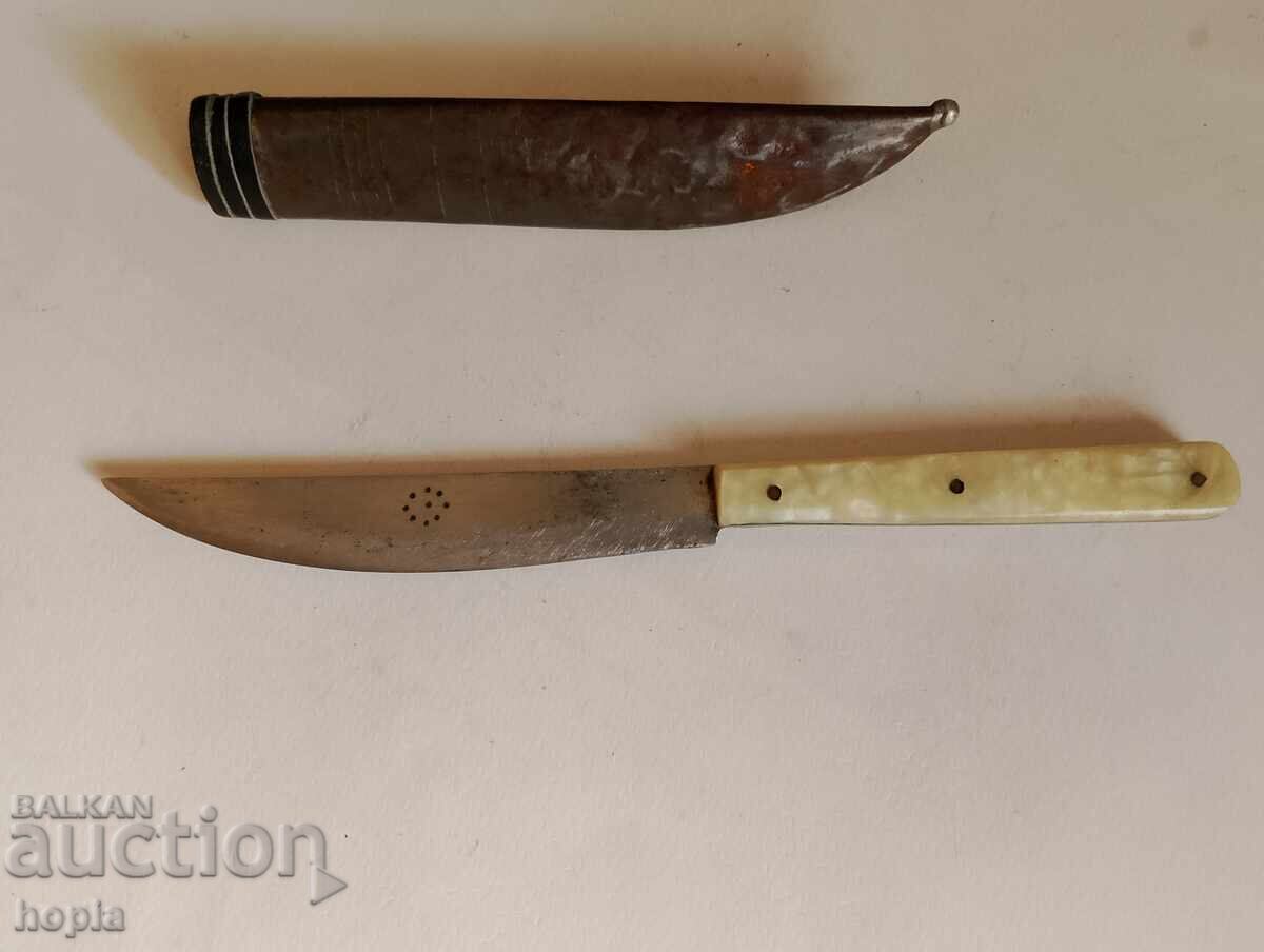 Delivery of Old Bulgarian knife