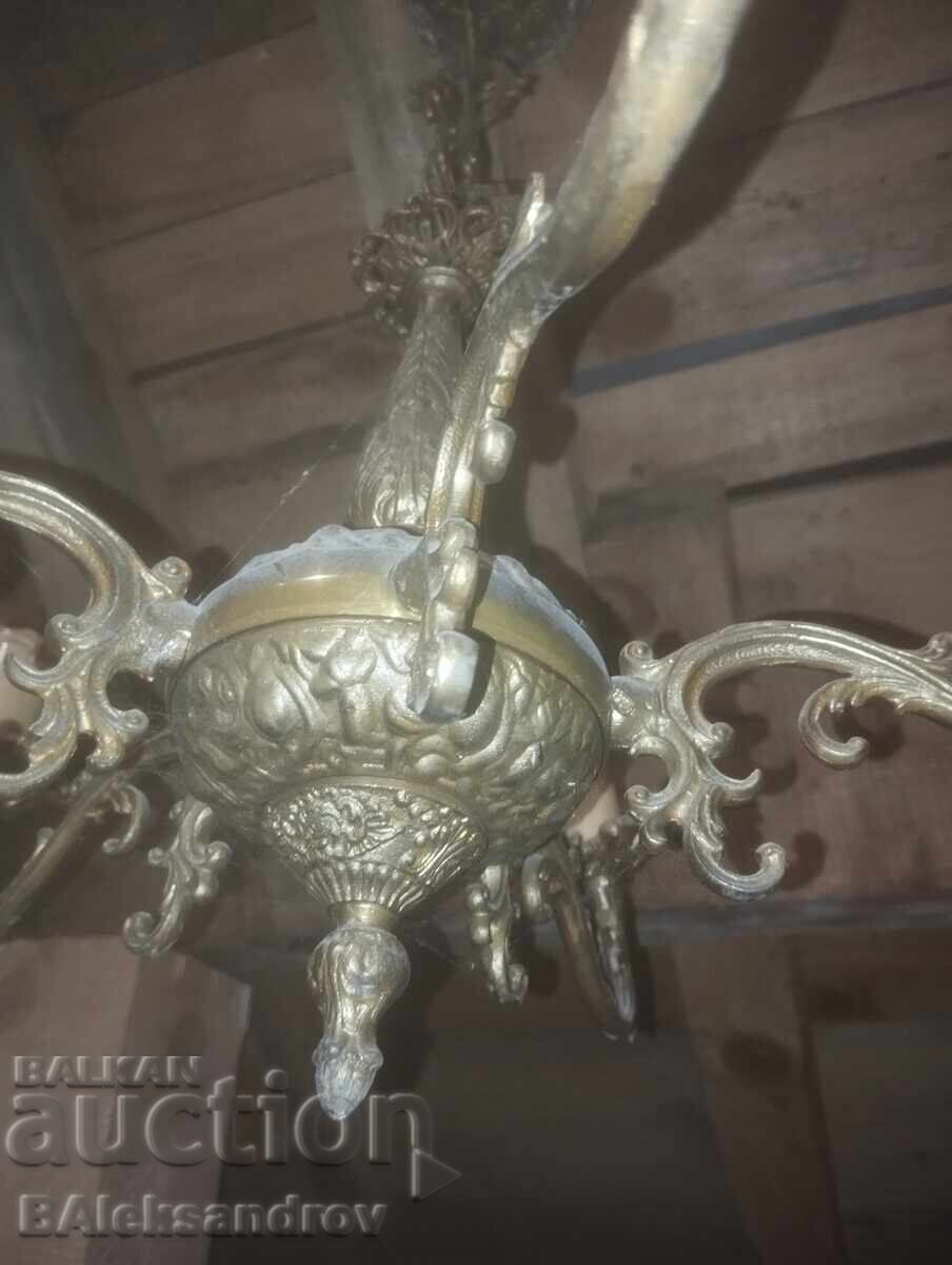 Παράδοση Παλιό ορειχάλκινο φωτιστικό, πολύ βαρύ Παράδοση Παλιό ορειχάλκινο φωτιστικό, πολύ βαρύ