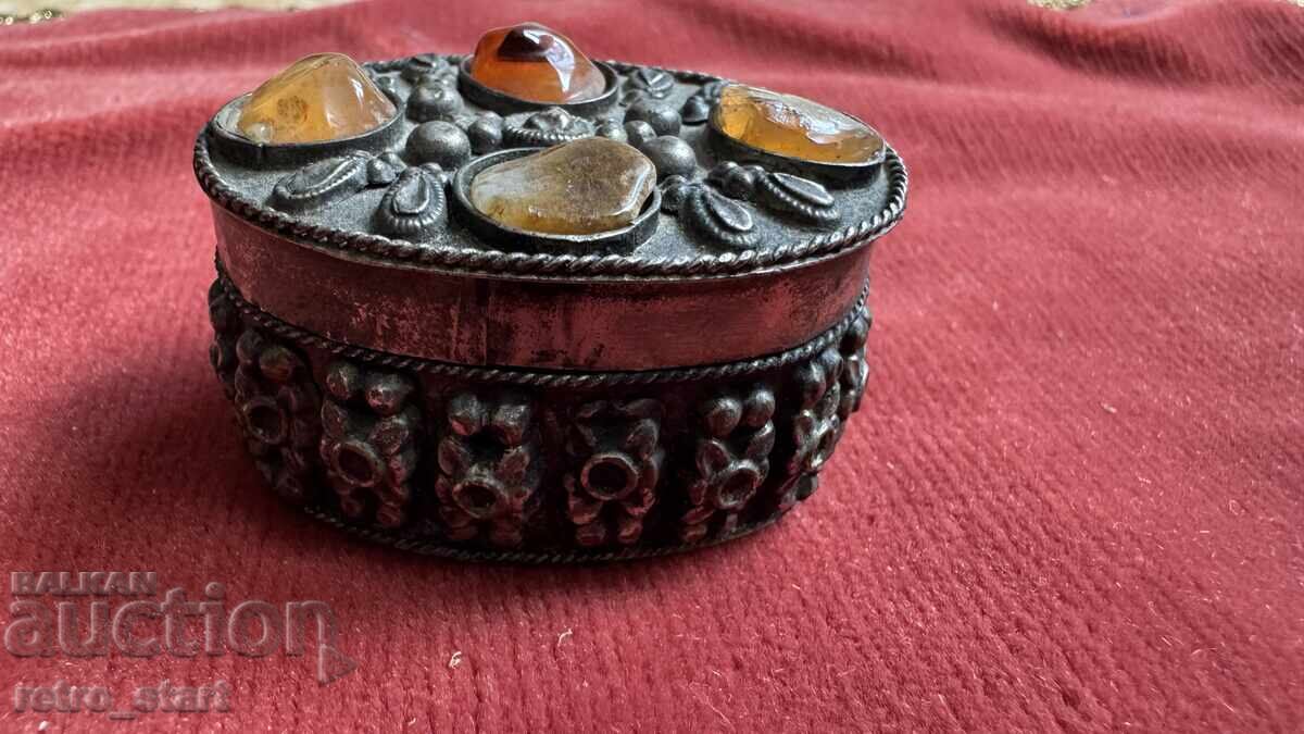 Mica cutie pentru bijuterii Mica cutie pentru bijuterii