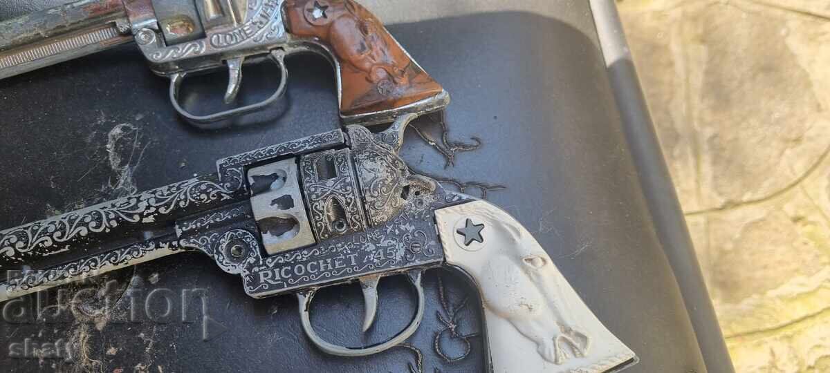 Стари пистолети с капси с цена 50.00 лв. | € 25.56