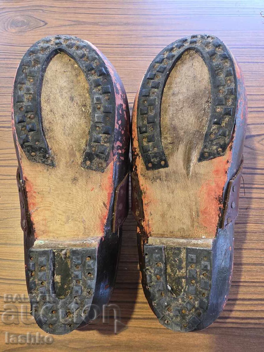 Доставка на Дървени налъми