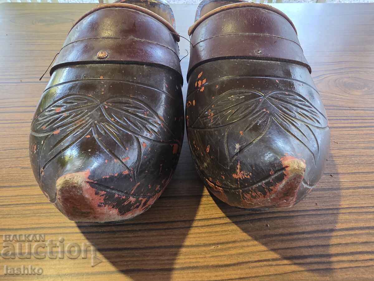 Ξύλινα τσόκαρα - 5