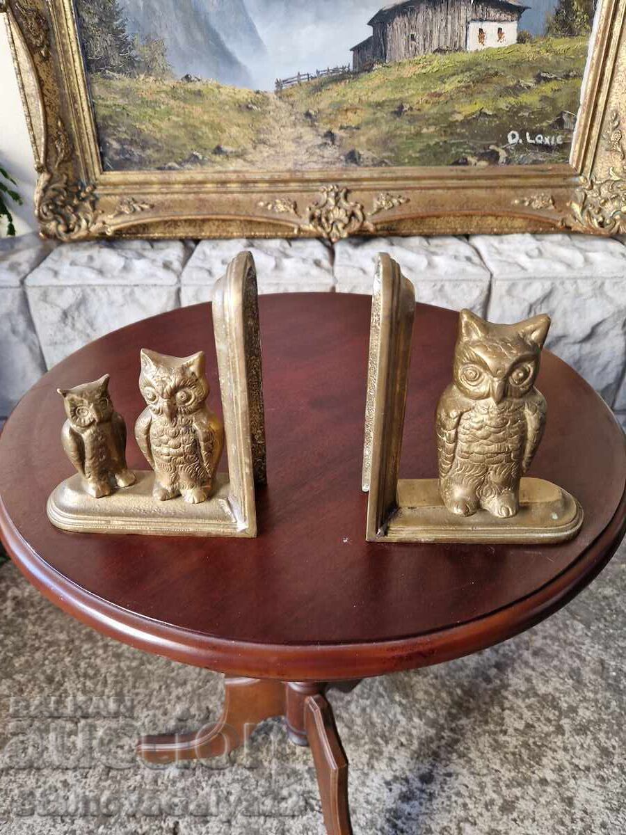 Auction  Fantastic antique English bronze bookends