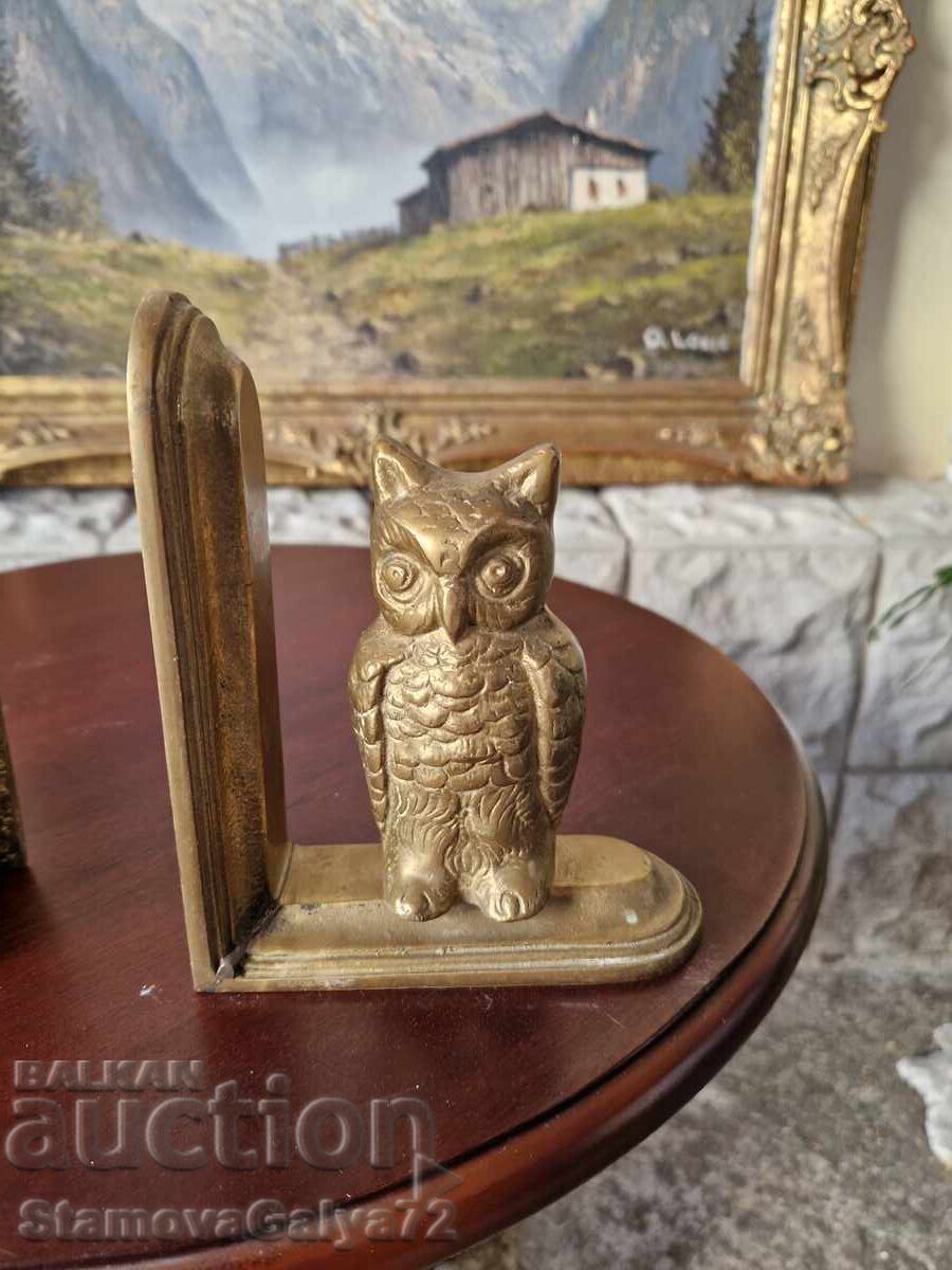 Delivery of Fantastic antique English bronze bookends