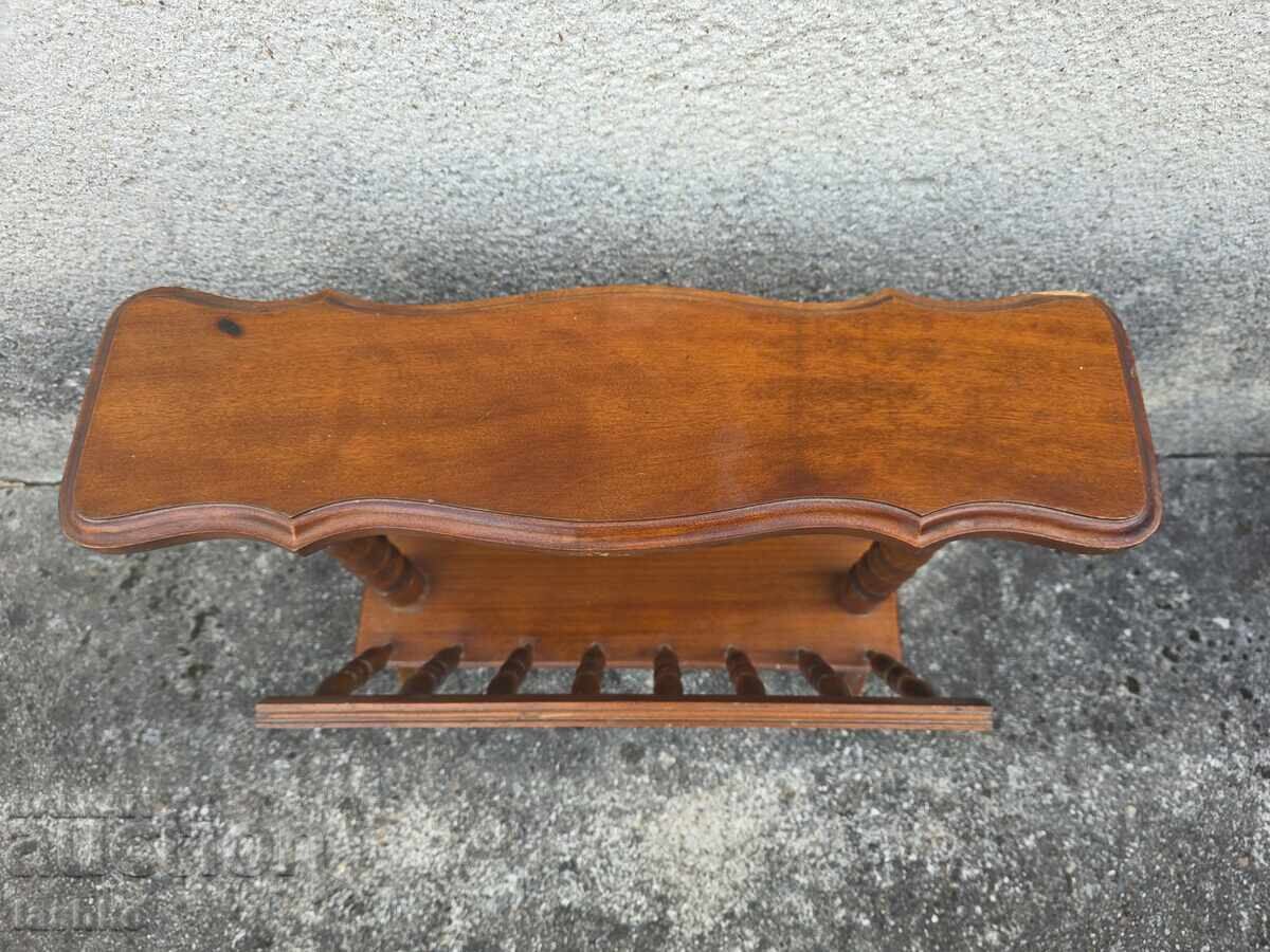 Ξύλινο περίπτερο για εφημερίδες και περιοδικά με τιμή 49.99 BGN | € 25.56