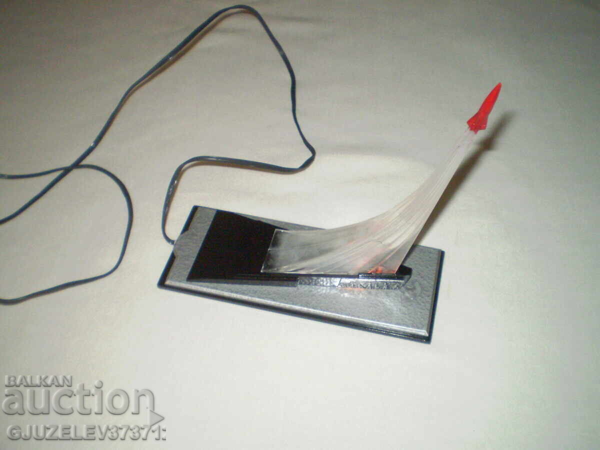 Доставка на Нощна лампа «Ракета Космос - Покори Космоса» Работи СССР Доставка на Нощна лампа «Ракета Космос - Покори Космоса» Работи СССР