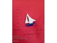 Старинна брошка емаил