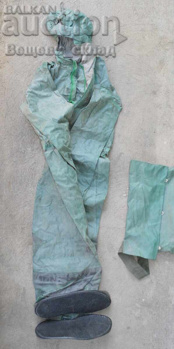 Армейско противохимично защитно облекло ЛЗО с цена 70.00 лв. | € 35.79 Армейско противохимично защитно облекло ЛЗО с цена 70.00 лв. | € 35.79