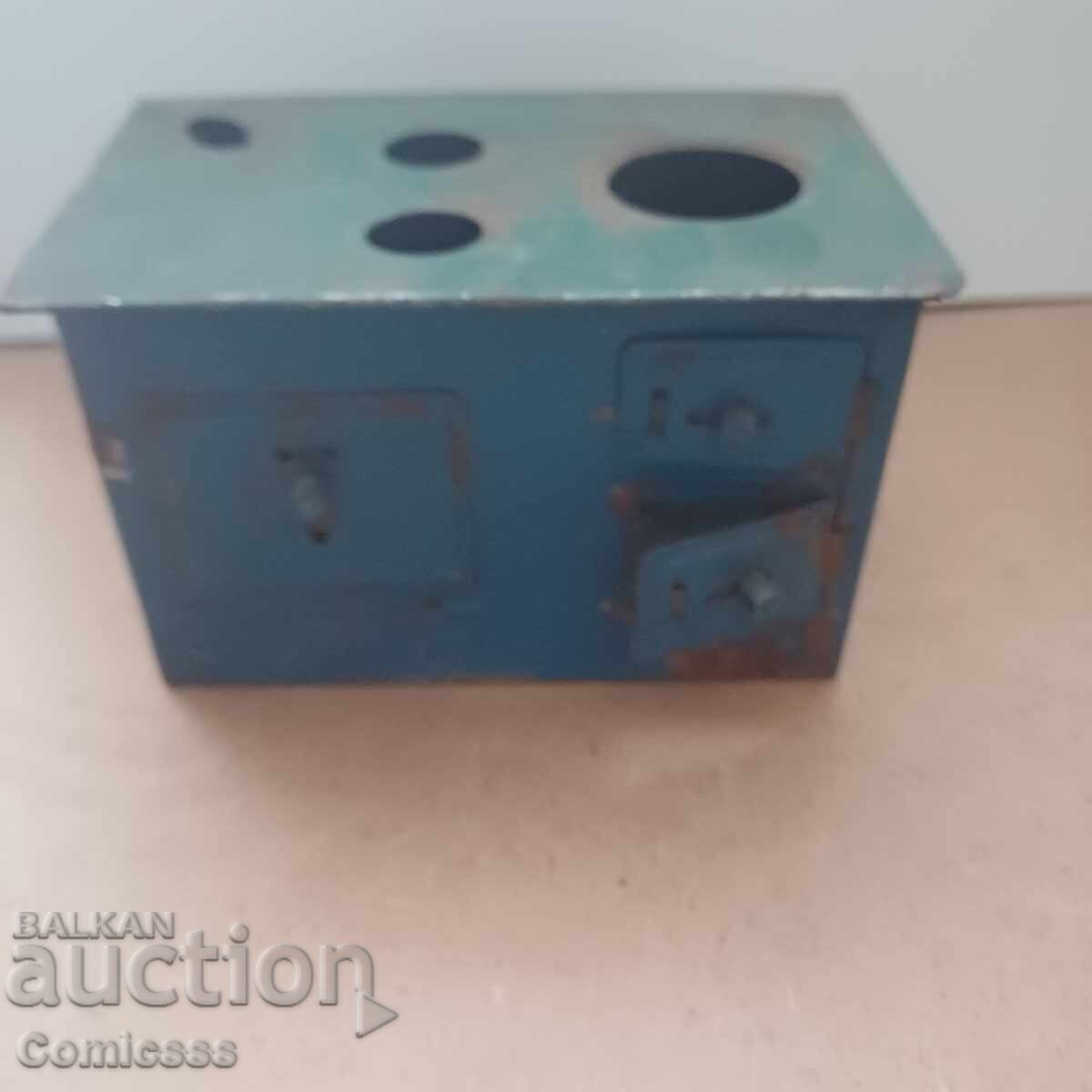 Λαμαρίνα φούρνος παιχνίδι με τιμή 1.00 BGN | € 0.51 Λαμαρίνα φούρνος παιχνίδι με τιμή 1.00 BGN | € 0.51