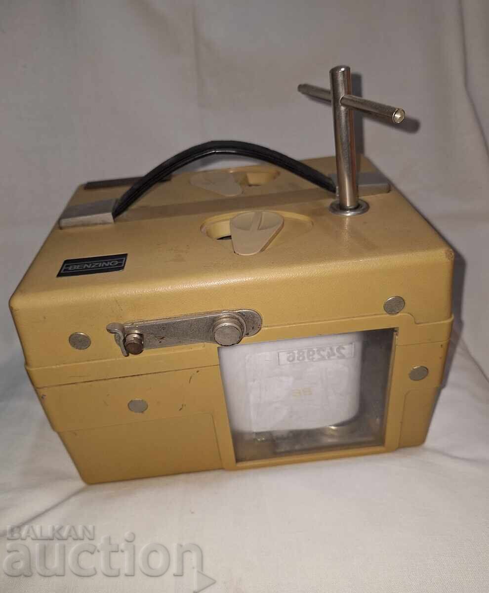 Pigeon Racing Clock - Benzing with price 70.00 BGN | € 35.79 Pigeon Racing Clock - Benzing with price 70.00 BGN | € 35.79