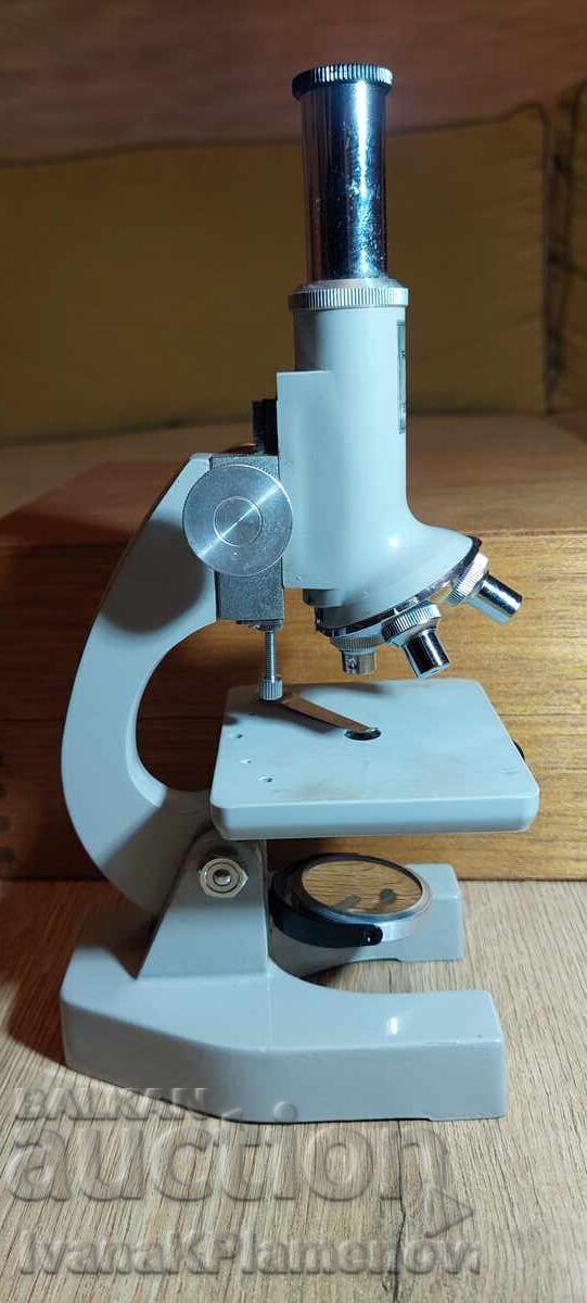 Microscope for Connoisseurs