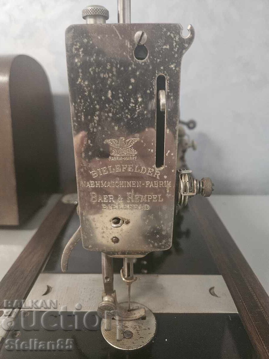 Hand-crank sewing machine - 6 Hand-crank sewing machine - 6