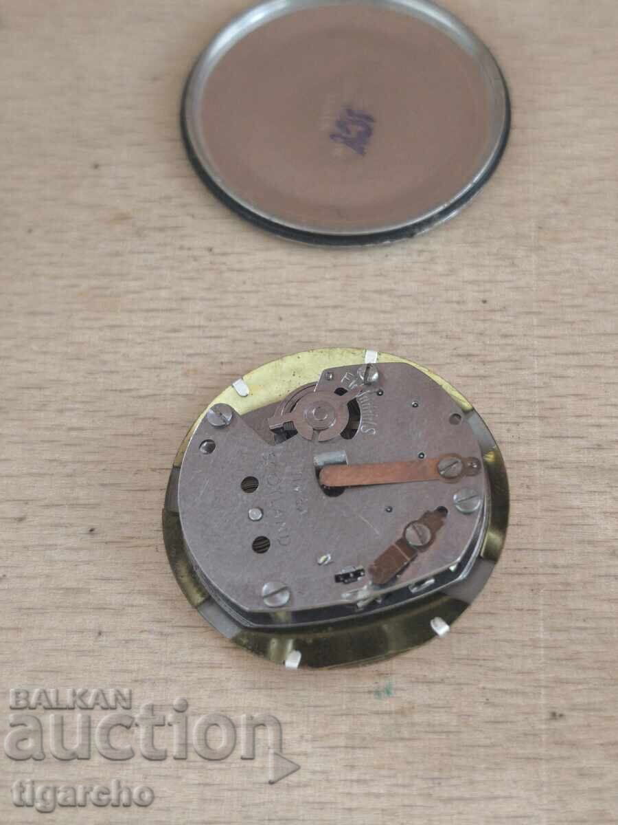 Доставка на Машинка за мъжки часовник TIMEX