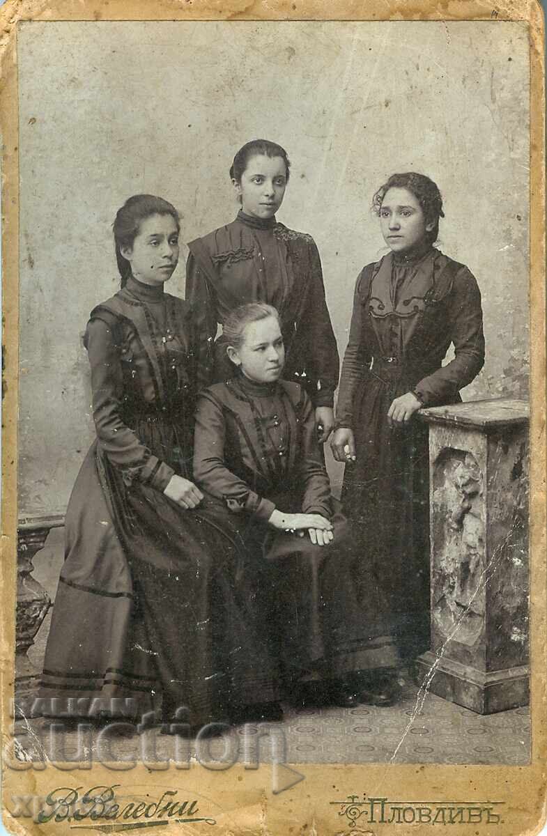 OLD PHOTOGRAPH - CARDBOARD - V. VALEBENI - PLOVDIV - 0418 OLD PHOTOGRAPH - CARDBOARD - V. VALEBENI - PLOVDIV - 0418