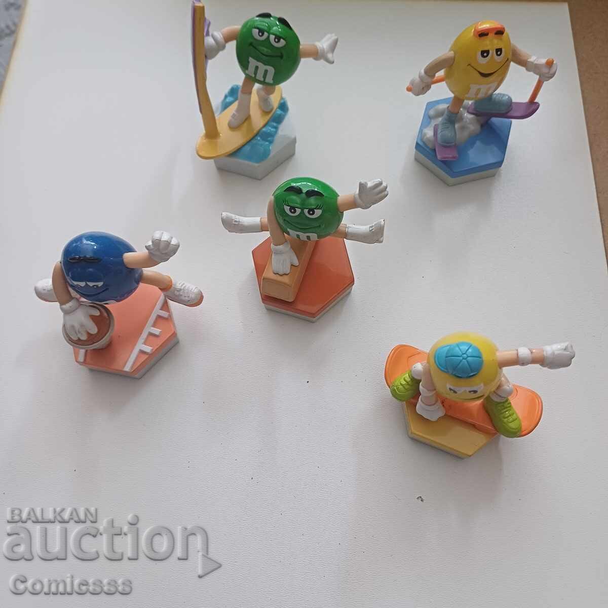 М & М фигурки пластмасови